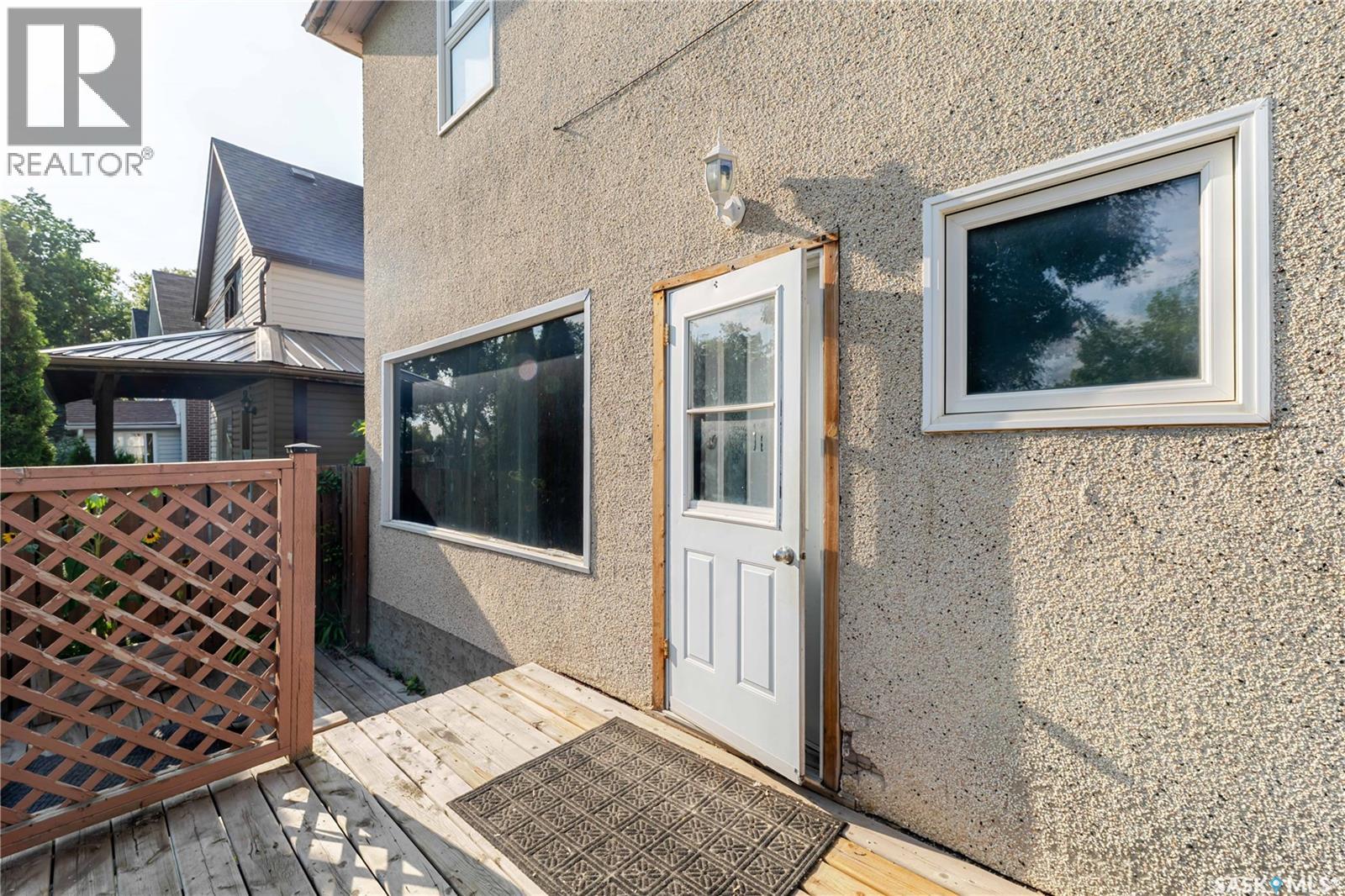 Property at 946 Stadacona STREET W image 4