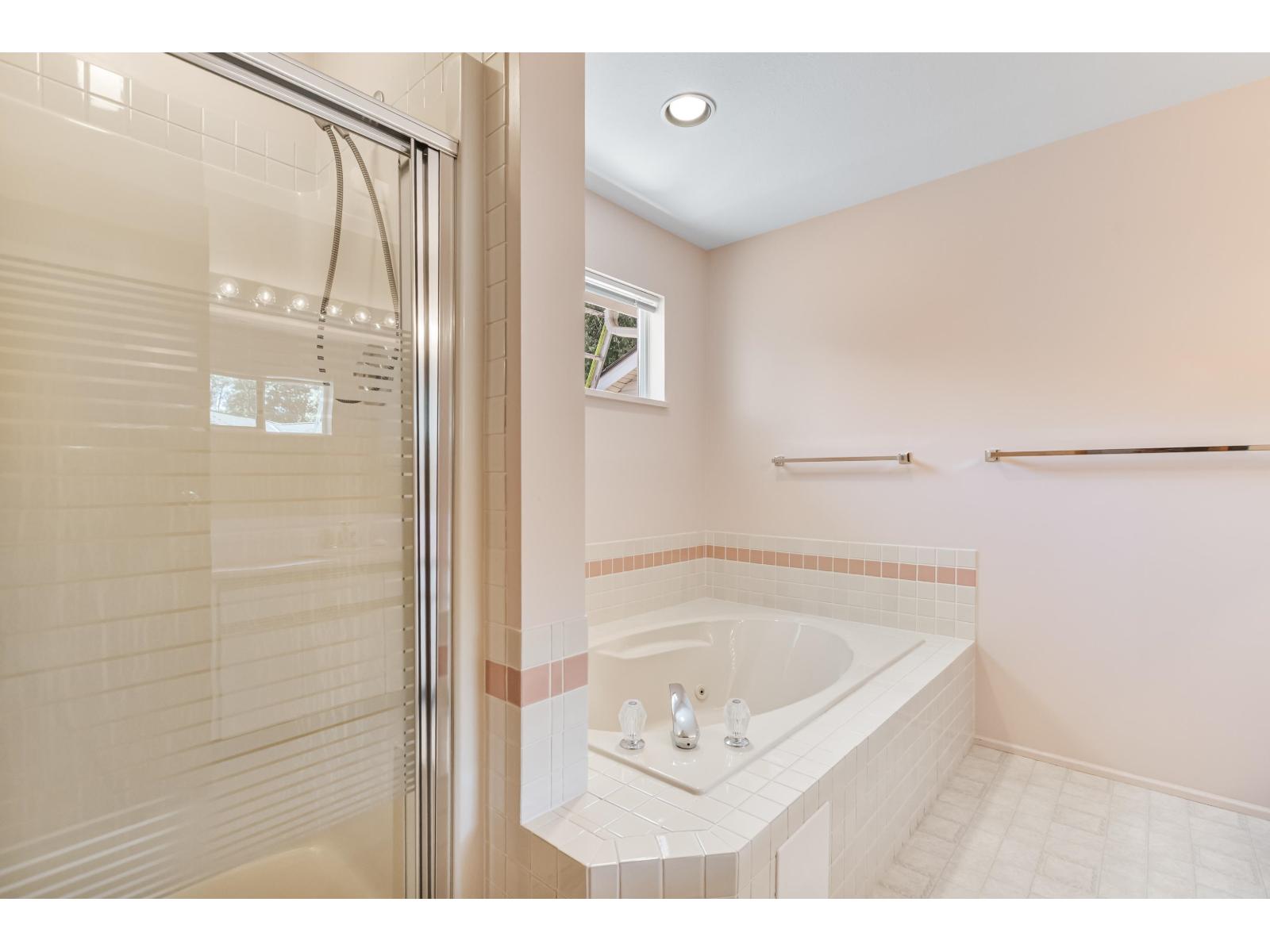 107 16350 14 Avenue, Surrey, British Columbia  V4A 8J7 - Photo 18 - R3036358