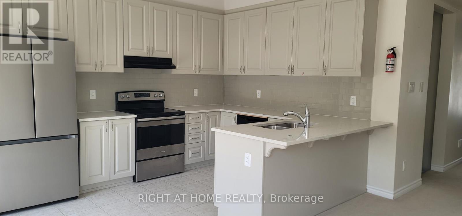 713 Perseus Avenue, Ottawa, Ontario  K2J 3V5 - Photo 14 - X12335623
