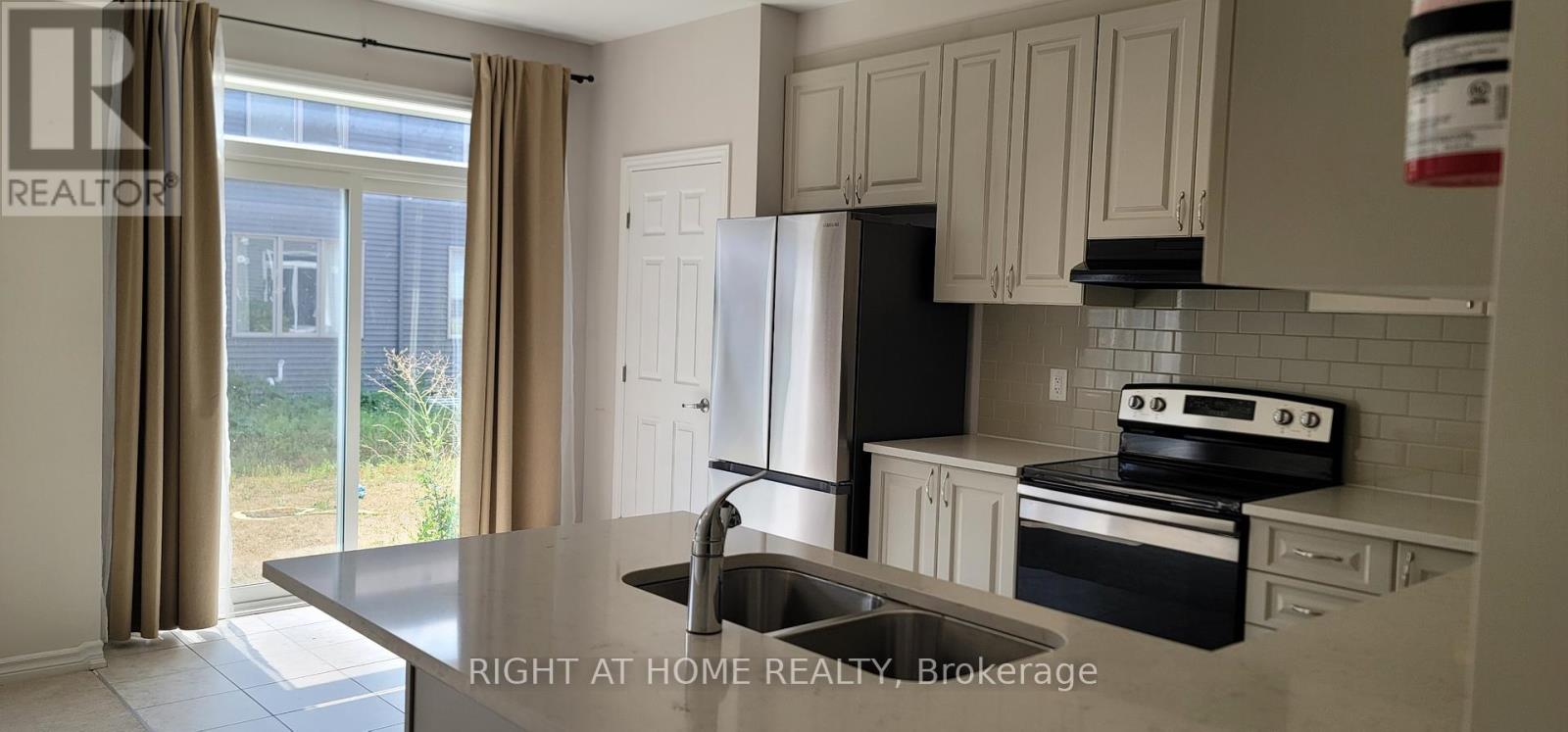 713 Perseus Avenue, Ottawa, Ontario  K2J 3V5 - Photo 17 - X12335623