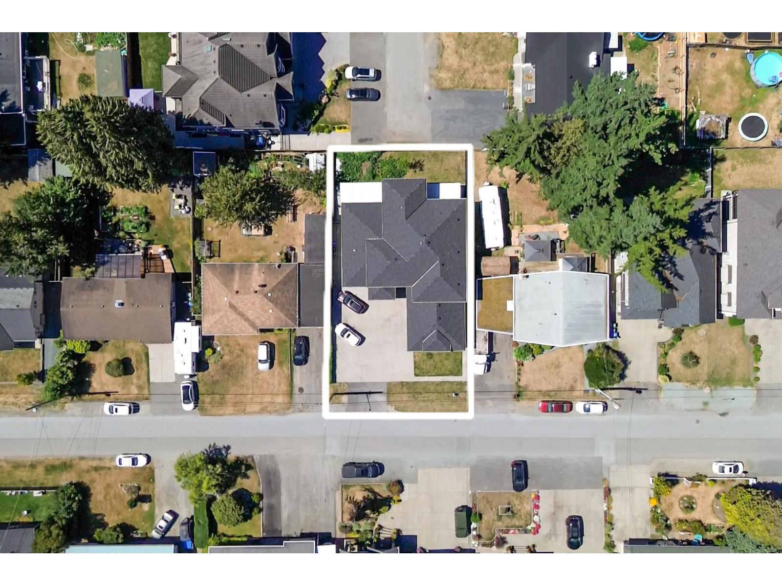Property at 2357 ALDER STREET image 3