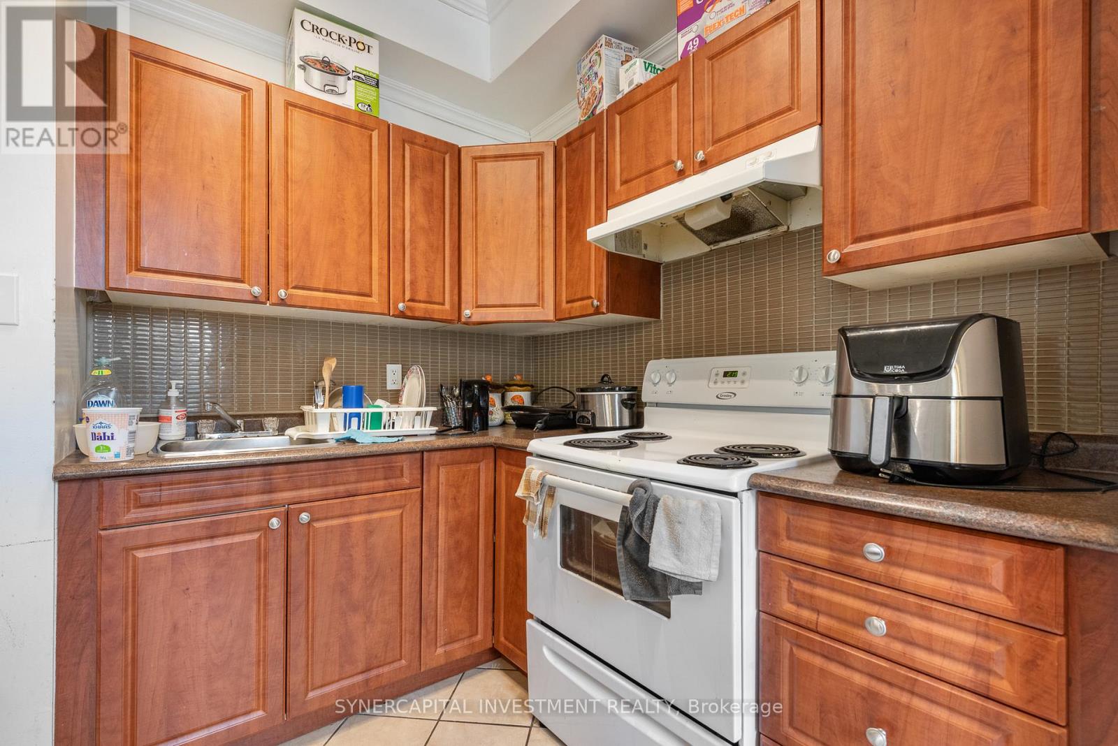 323 Catherine Street W, Ottawa, Ontario  K1R 5T4 - Photo 5 - X12340248