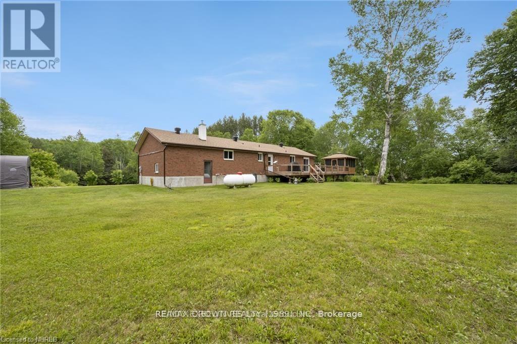518 Northriver Road, Unorganized Townships, Ontario P0H 2A0 - Photo 27 - X12340311