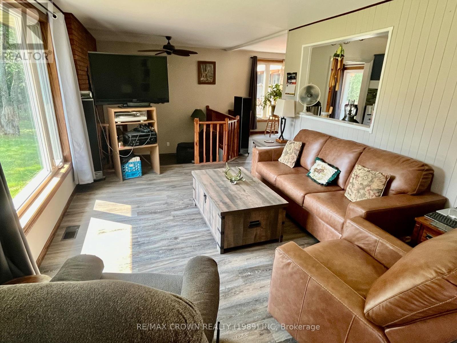 518 Northriver Road, Unorganized Townships, Ontario P0H 2A0 - Photo 7 - X12340311