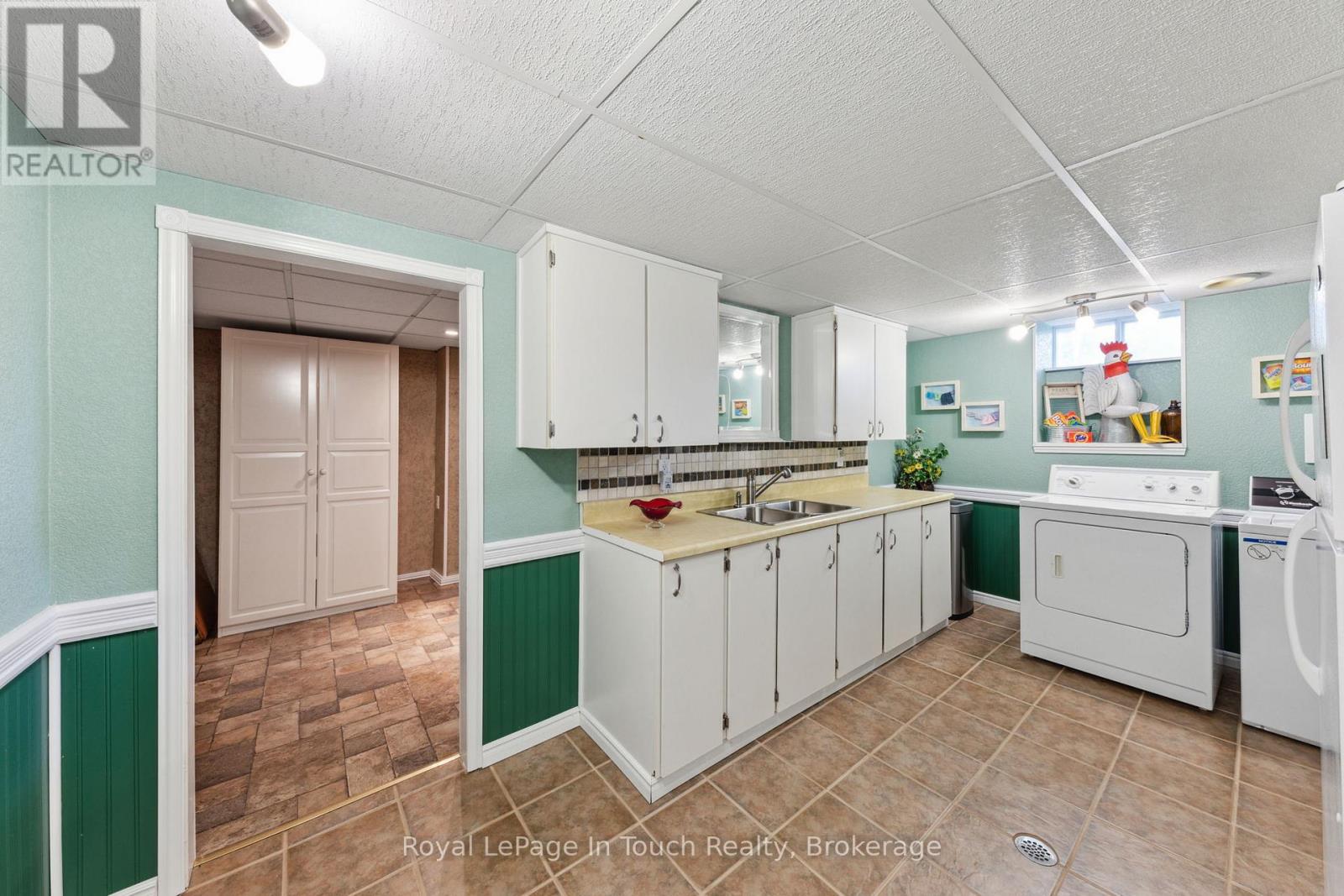 20 Payette Drive, Penetanguishene, Ontario  L9M 1H4 - Photo 27 - S12340320