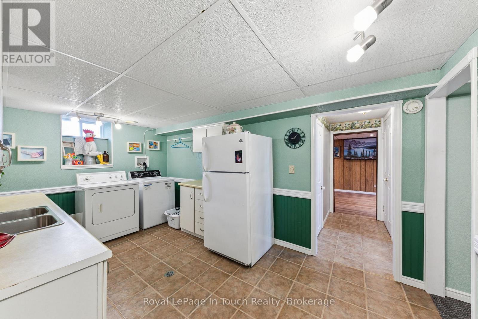 20 Payette Drive, Penetanguishene, Ontario  L9M 1H4 - Photo 28 - S12340320