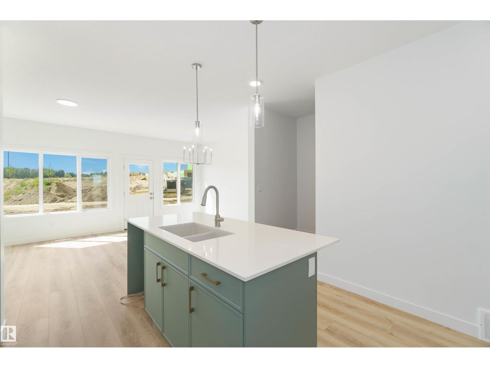 4586 Warbler Lo Nw, Edmonton, Alberta  T5S 2C2 - Photo 6 - E4443864
