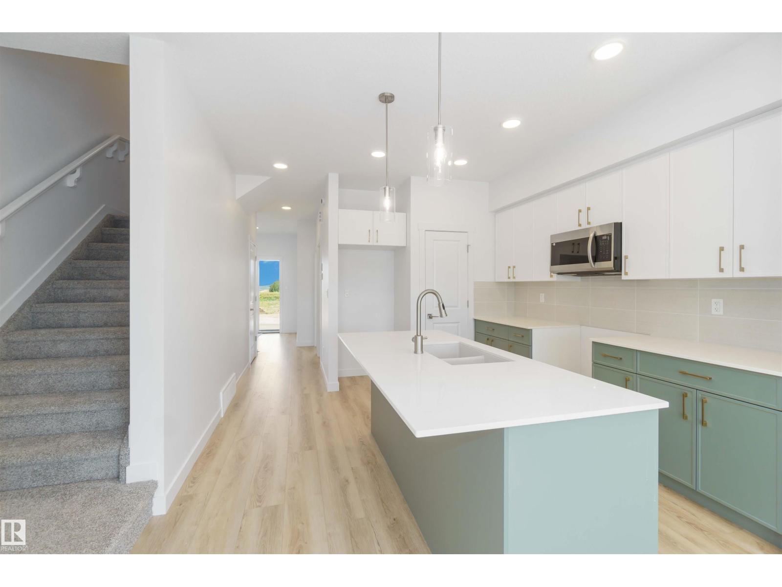 4586 Warbler Lo Nw, Edmonton, Alberta  T5S 2C2 - Photo 8 - E4443864