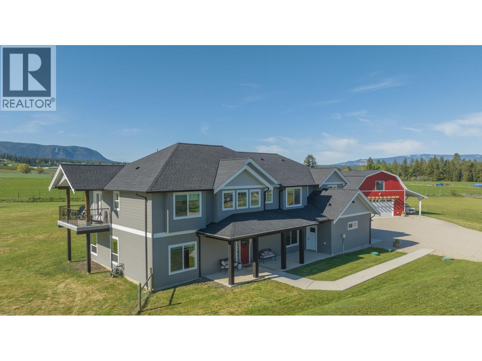 4160 Noble Road, Spallumcheen, British Columbia  V4Y 0K8 - Photo 2 - 10359149