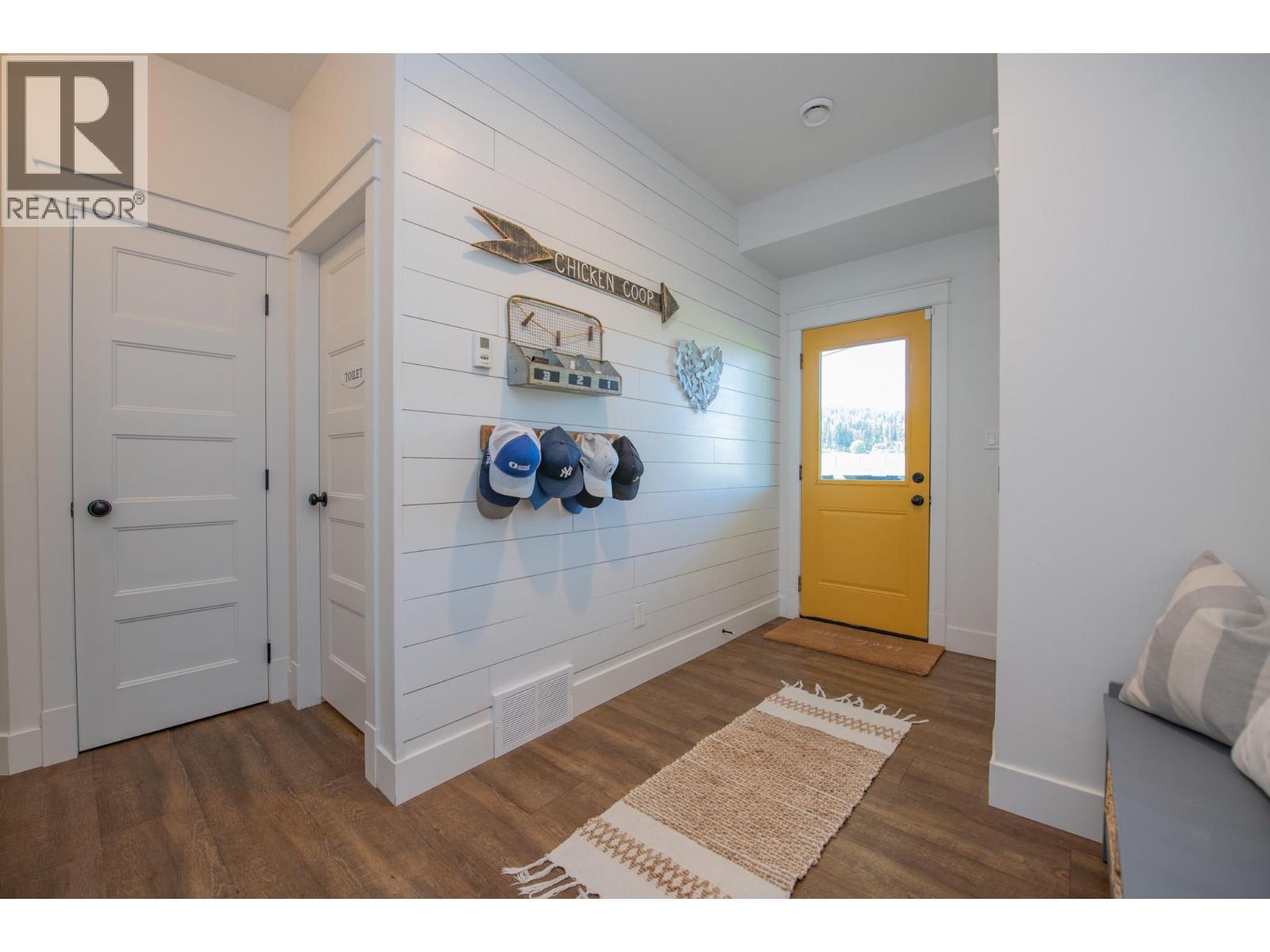 4160 Noble Road, Spallumcheen, British Columbia  V4Y 0K8 - Photo 21 - 10359149