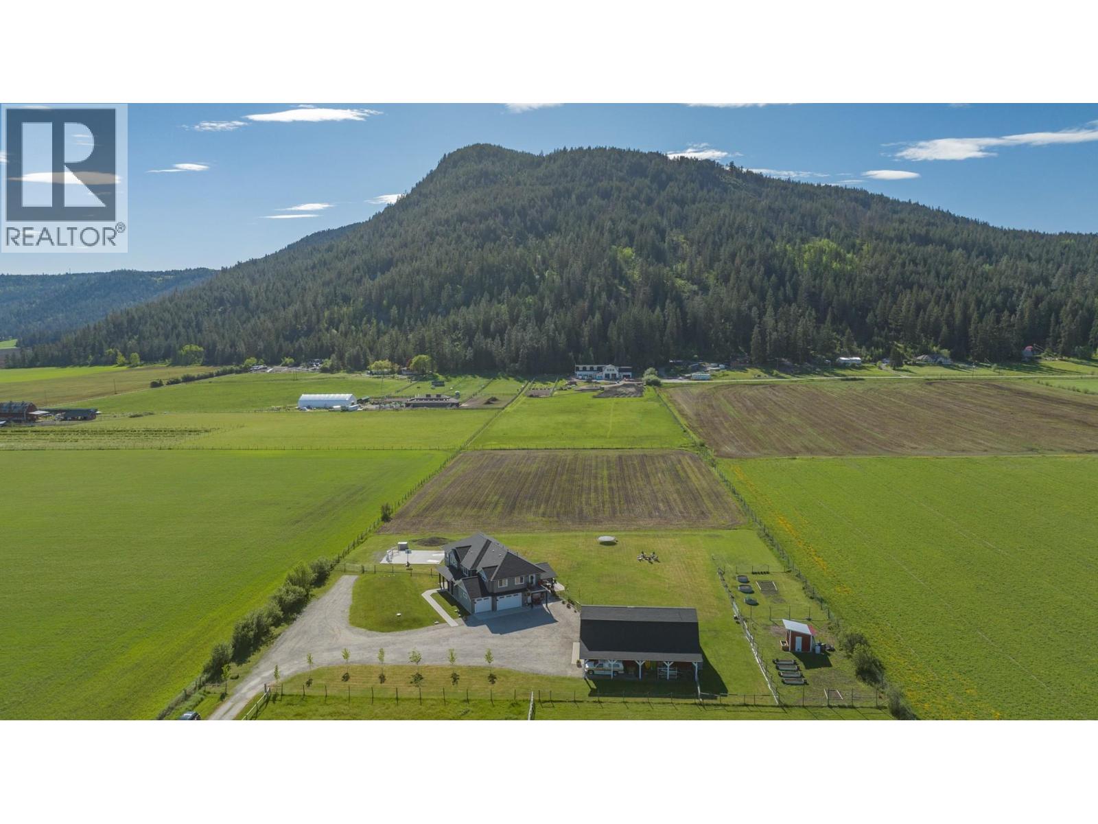 4160 Noble Road, Spallumcheen, British Columbia  V4Y 0K8 - Photo 75 - 10359149