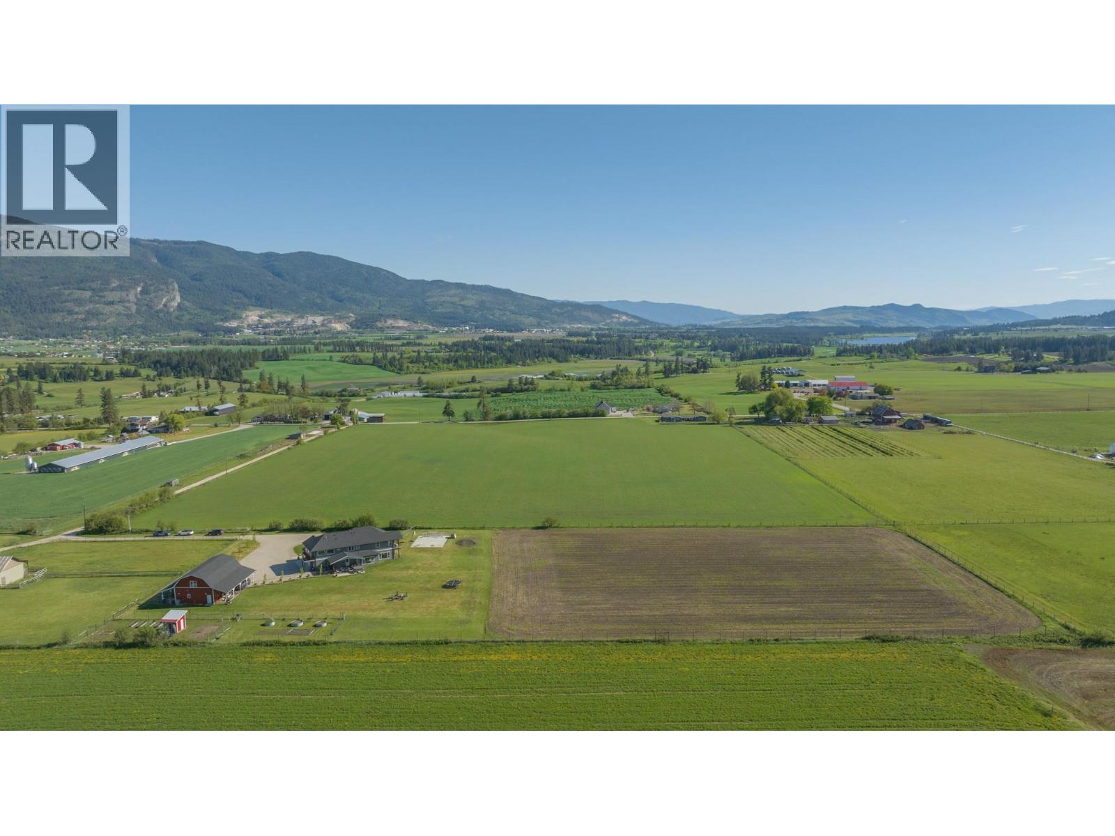 4160 Noble Road, Spallumcheen, British Columbia  V4Y 0K8 - Photo 77 - 10359149
