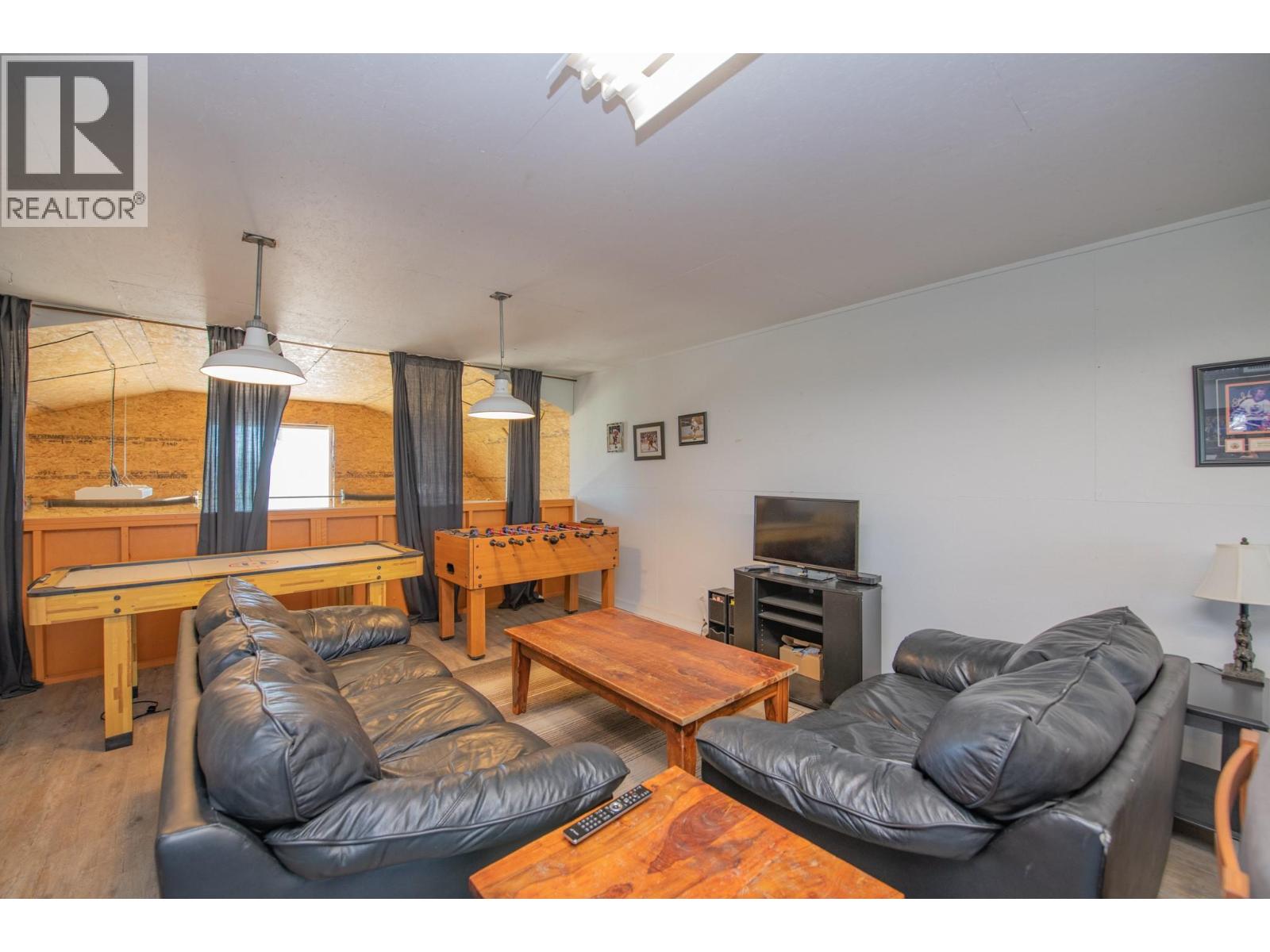 4160 Noble Road, Spallumcheen, British Columbia  V4Y 0K8 - Photo 57 - 10359149