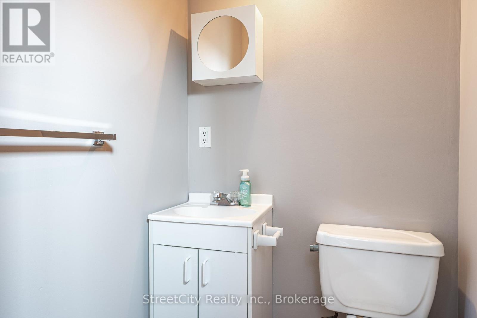 75 Wingfield Avenue, Stratford, Ontario  N5A 7R5 - Photo 33 - X12340272