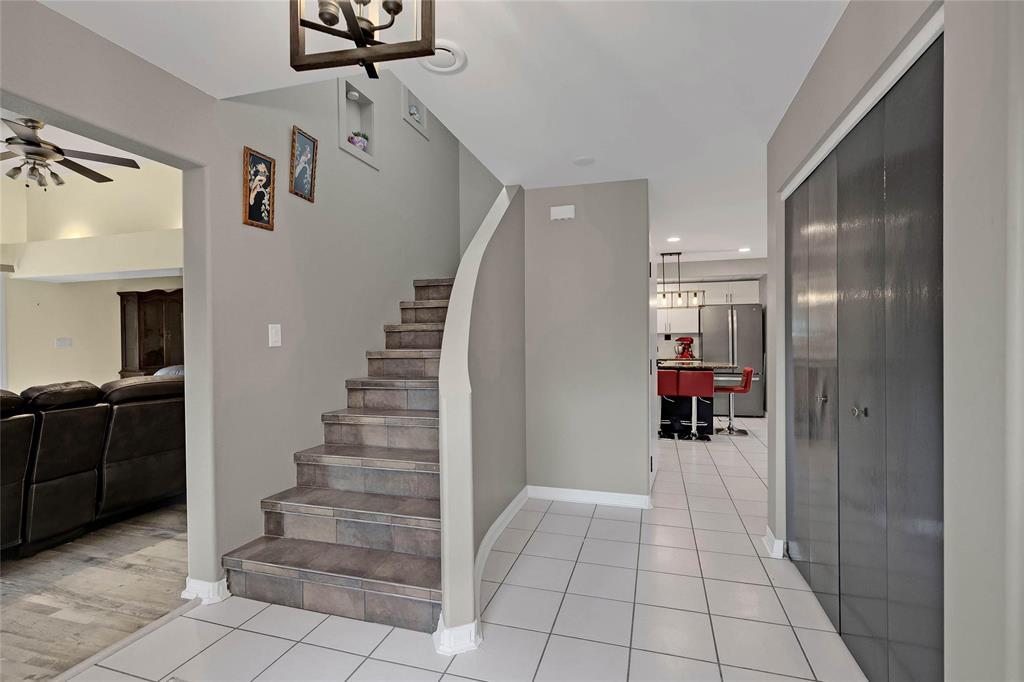 2041 Bohna Road, Grande Pointe, Manitoba  R5A 1E2 - Photo 1 - 202518271