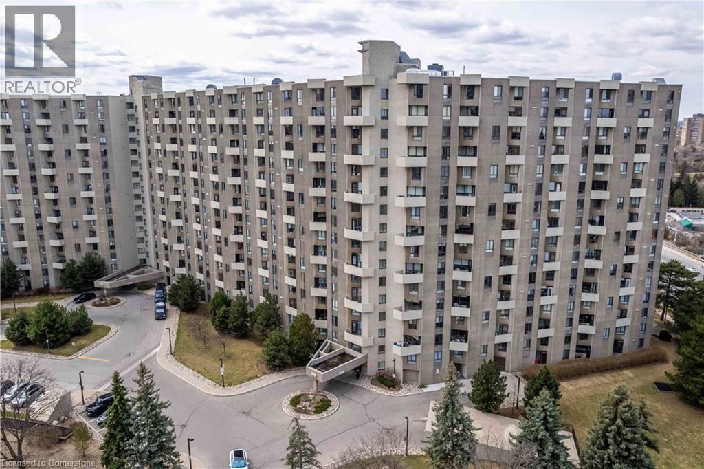 300 Mill Road Unit# C34, Etobicoke, Ontario  M9C 4W7 - Photo 2 - 40715765