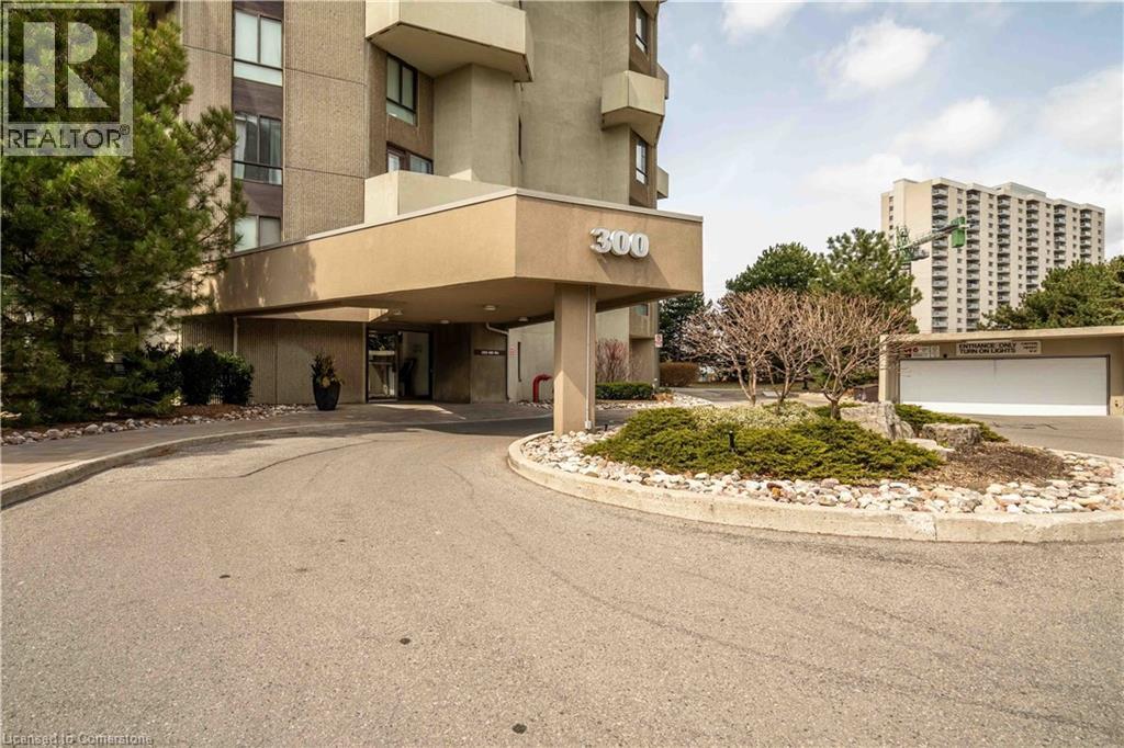 300 Mill Road Unit# C34, Etobicoke, Ontario  M9C 4W7 - Photo 3 - 40715765