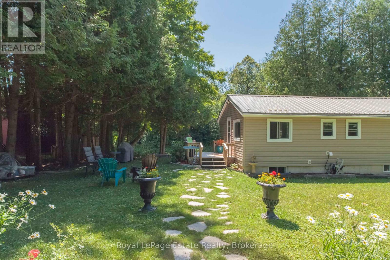 50 Roger's Crescent, South Bruce Peninsula, Ontario  N0H 1P0 - Photo 2 - X12305899