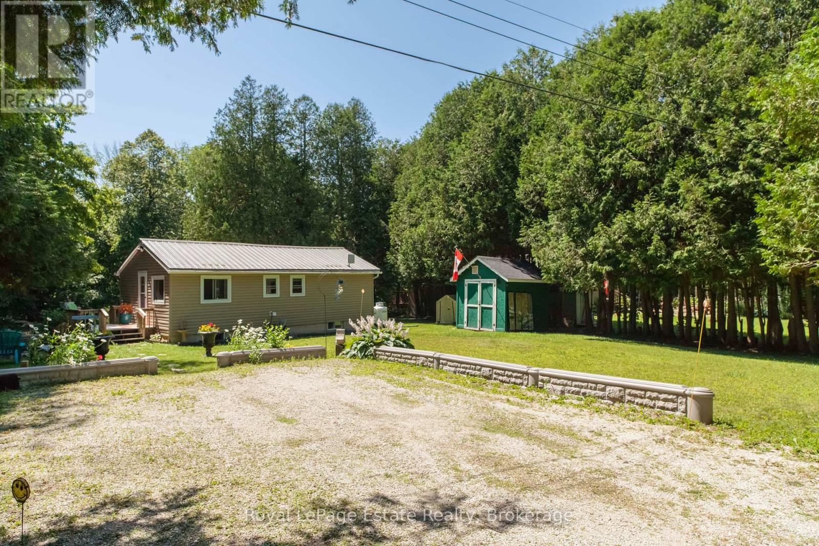 50 Roger's Crescent, South Bruce Peninsula, Ontario  N0H 1P0 - Photo 3 - X12305899