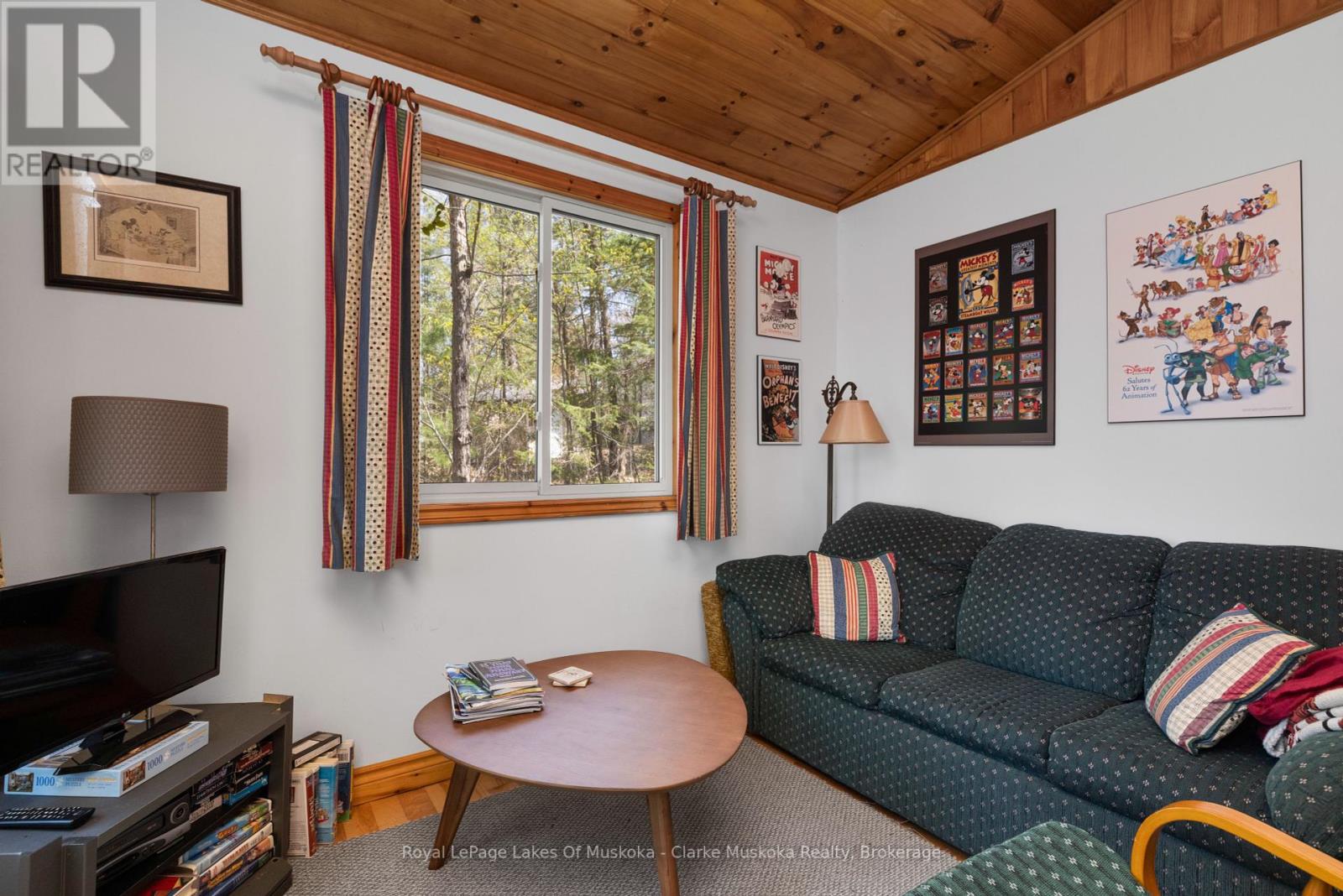 185 Woodland Trail, Georgian Bay, Ontario  L0K 1S0 - Photo 21 - S12221314