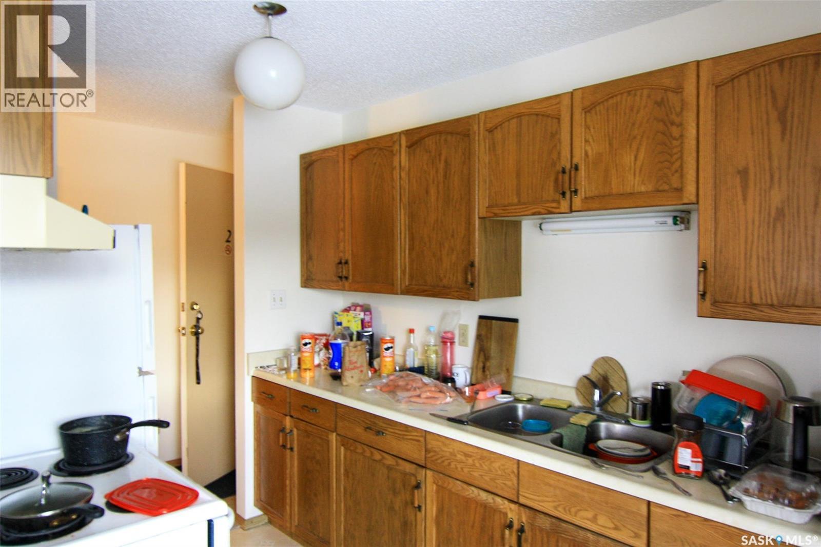 144 First Avenue N, Yorkton, Saskatchewan  S3N 1J8 - Photo 4 - SK015331