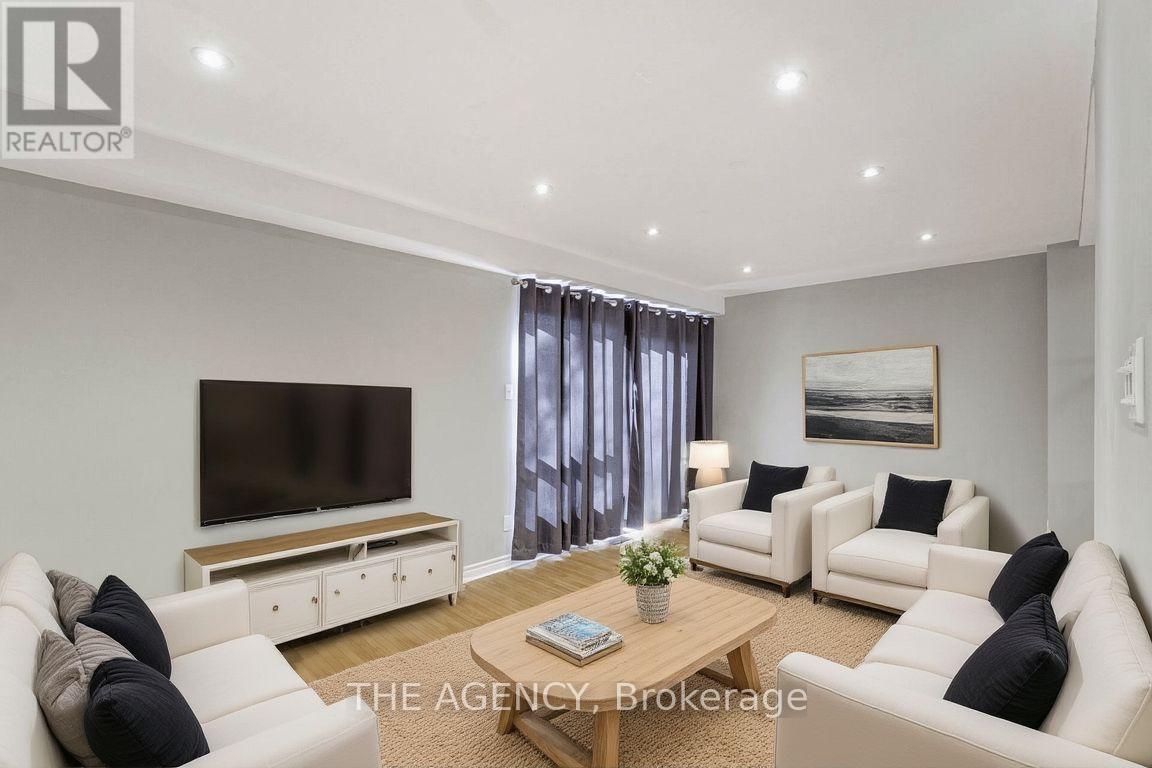 21 - 90 Castlebury Crescent, Toronto, Ontario  M2H 1W8 - Photo 10 - C12331399