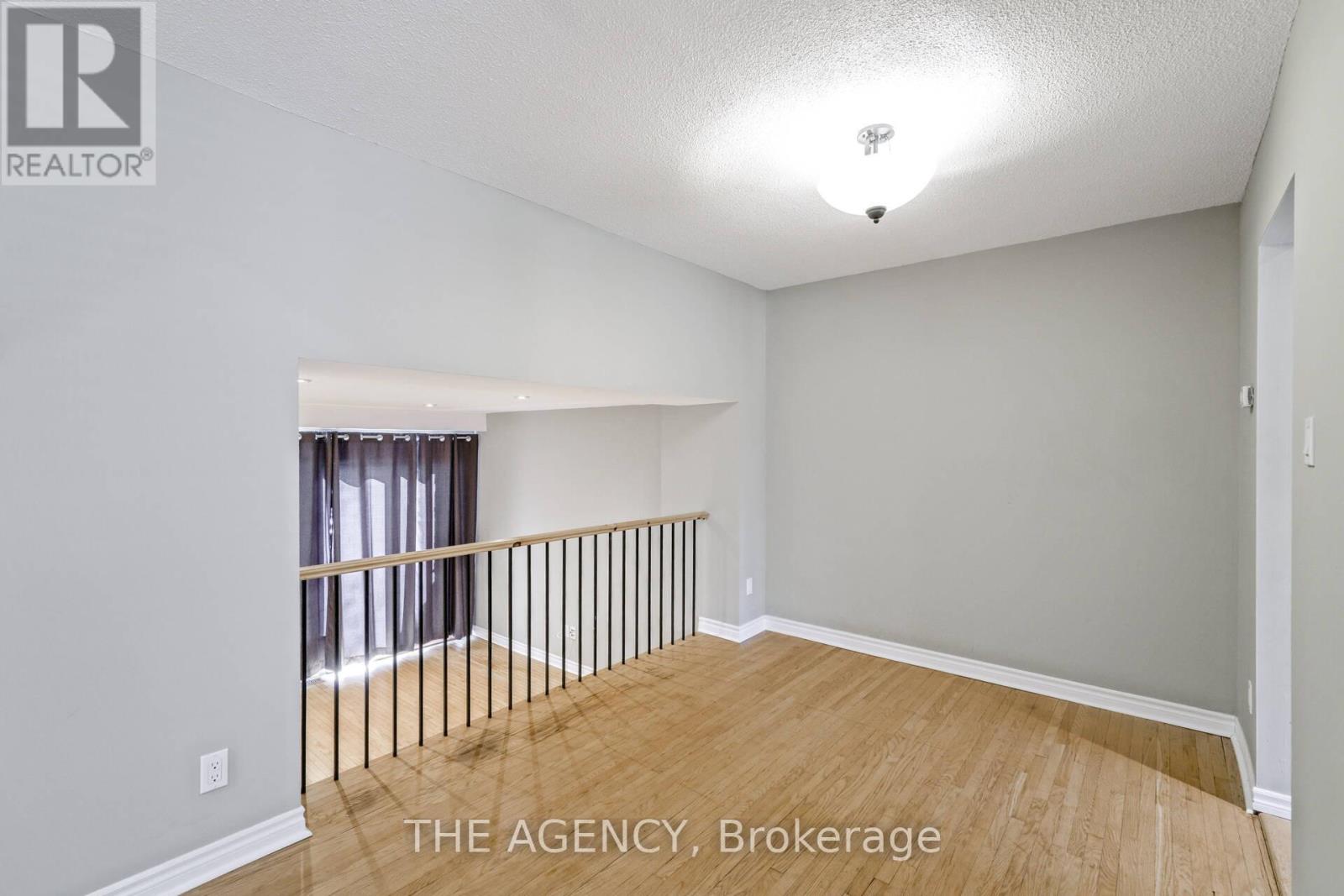 21 - 90 Castlebury Crescent, Toronto, Ontario  M2H 1W8 - Photo 8 - C12331399