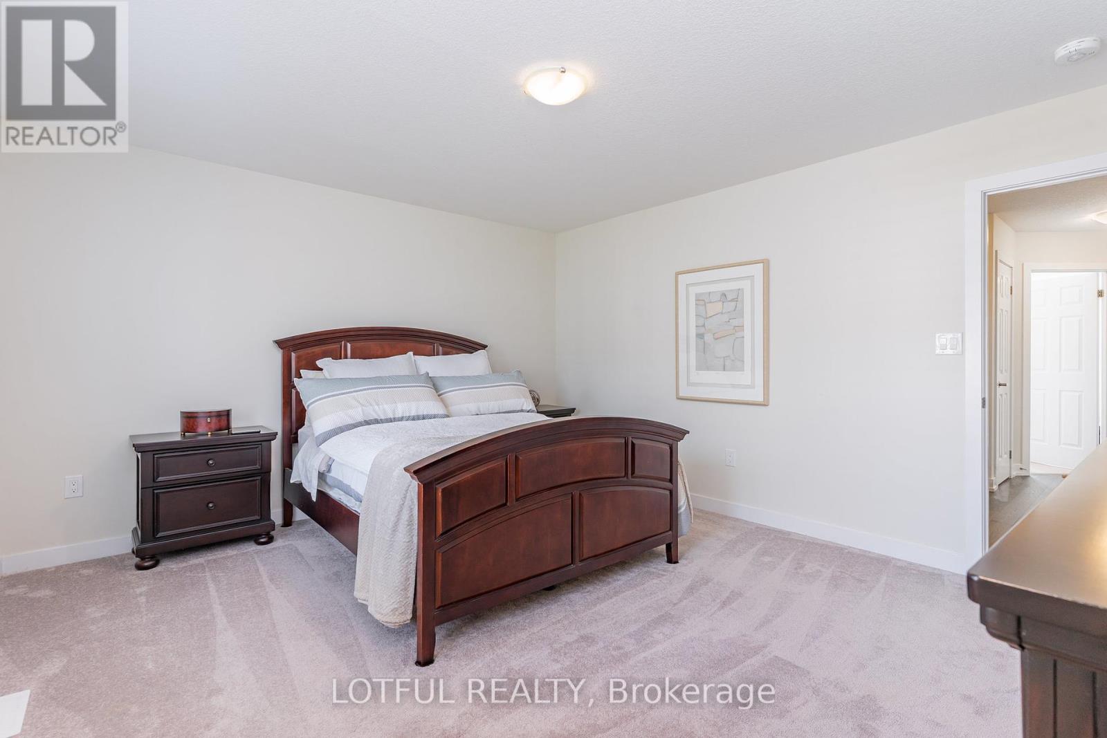 82 Lilac Circle, Haldimand, Ontario  N3W 0H6 - Photo 19 - X12340399
