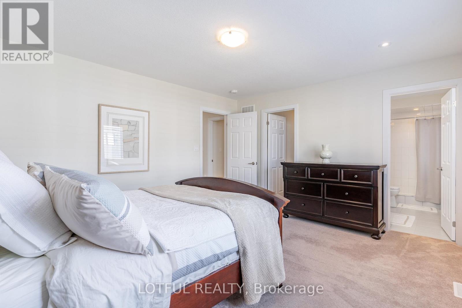 82 Lilac Circle, Haldimand, Ontario  N3W 0H6 - Photo 20 - X12340399