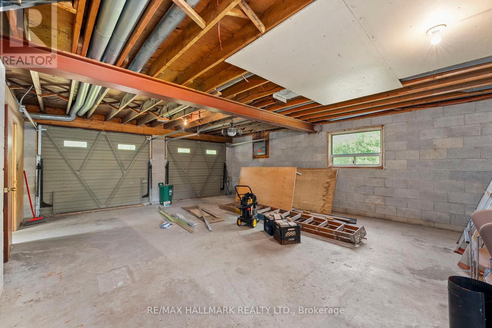 24093 Weirs Side Road, Georgina, Ontario  L0E 1N0 - Photo 13 - N12340268