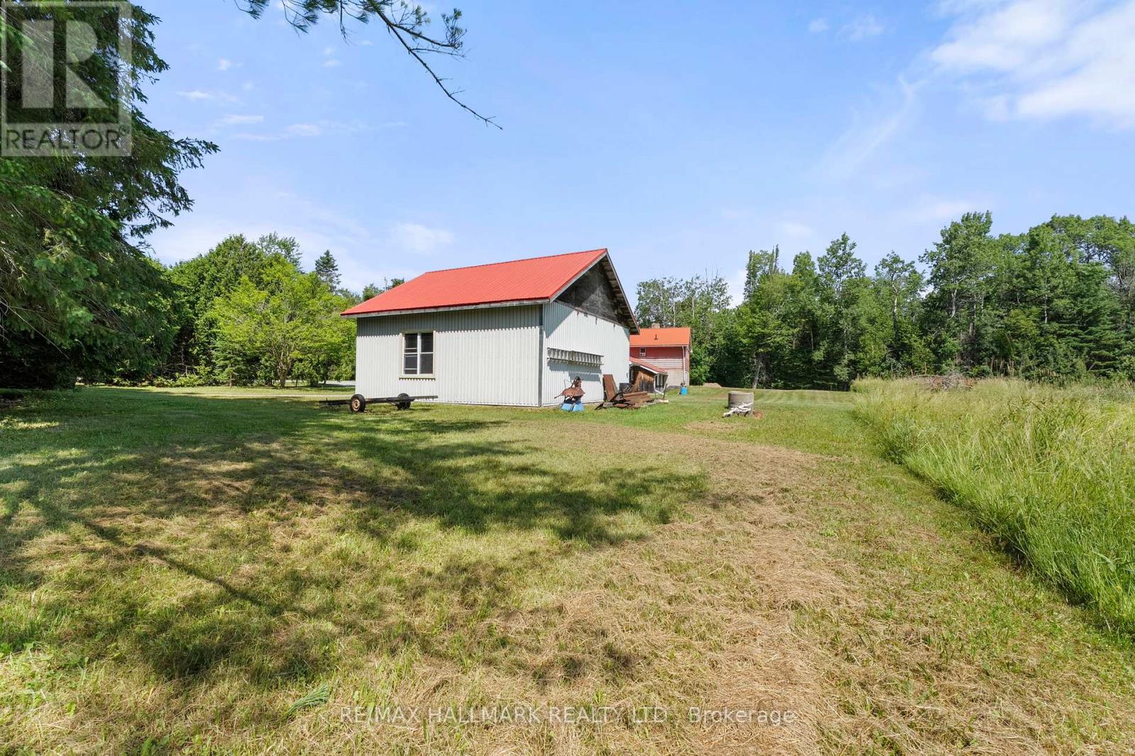 24093 Weirs Side Road, Georgina, Ontario  L0E 1N0 - Photo 17 - N12340268