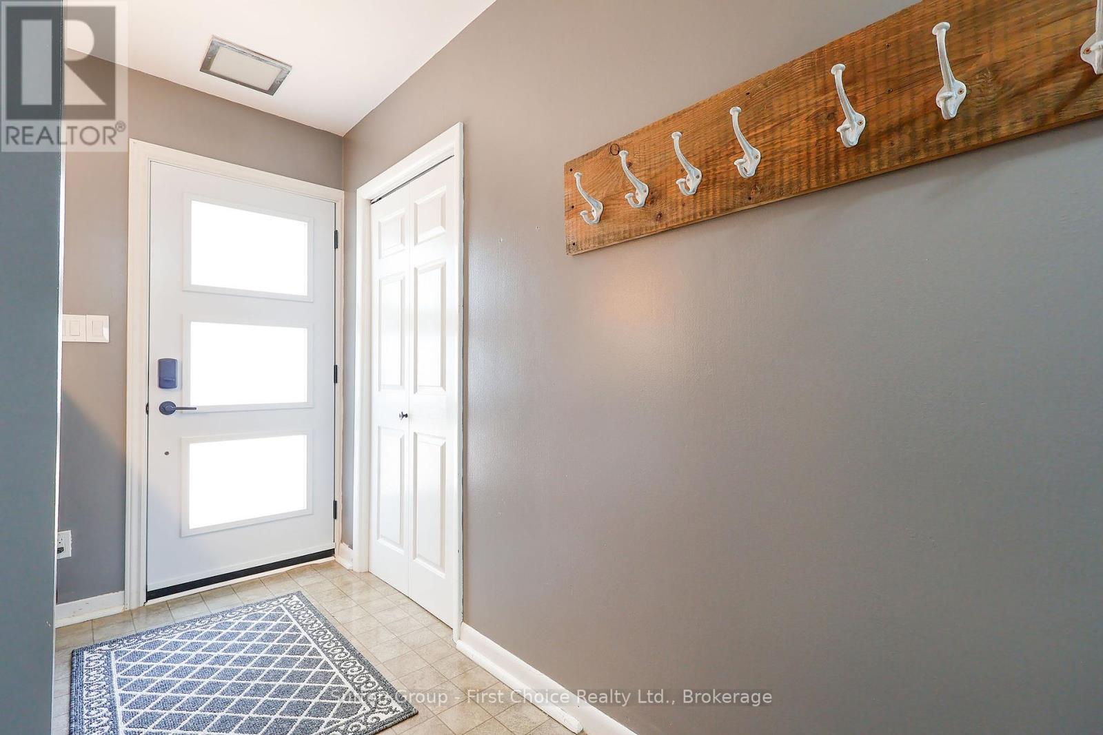 57 Somerset Street, Stratford, Ontario  N5A 6K3 - Photo 15 - X12340326