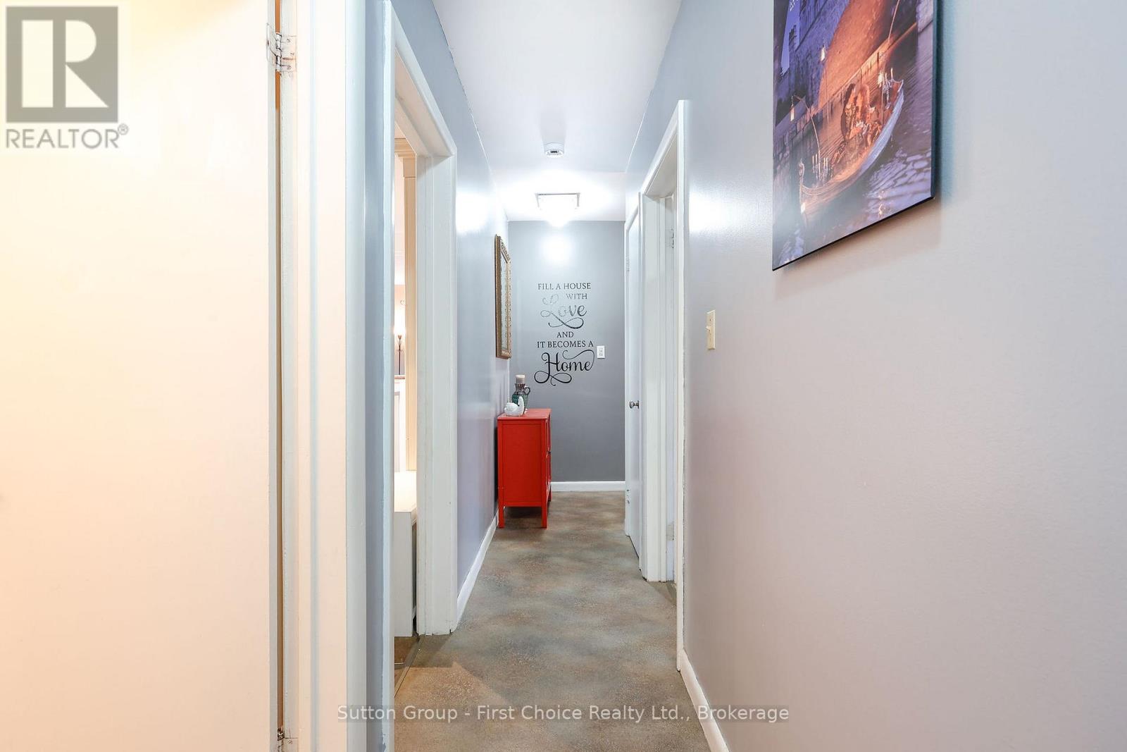 57 Somerset Street, Stratford, Ontario  N5A 6K3 - Photo 4 - X12340326