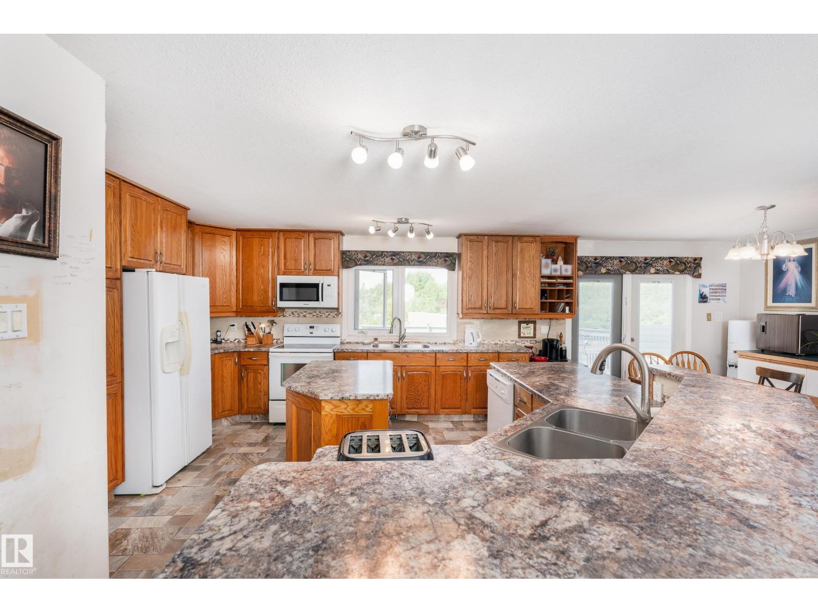 #145 22458 Twp Road 510, Rural Strathcona County, Alberta  T8C 1H1 - Photo 6 - E4452533