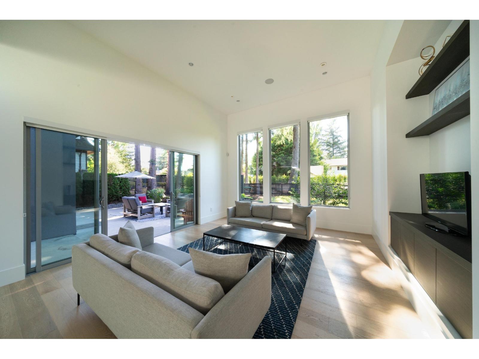 12768 26b Avenue, Surrey, British Columbia  V4A 3T3 - Photo 3 - R3036105