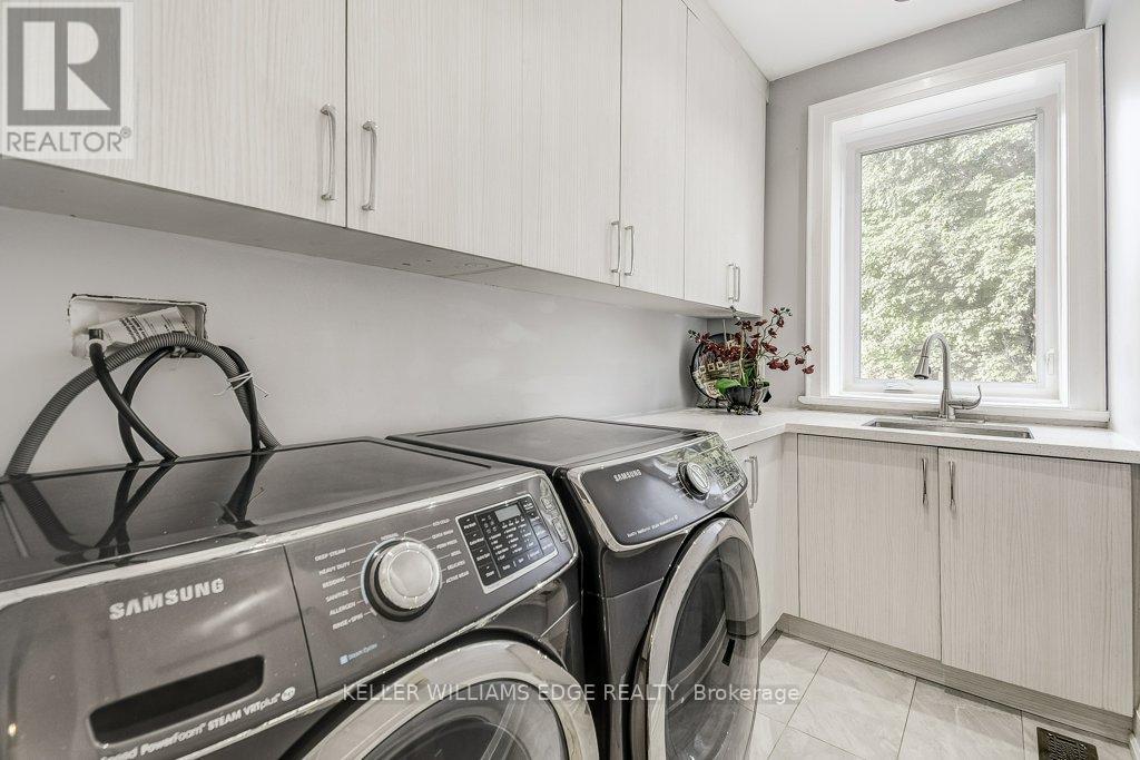 489 Willis Drive, Oakville, Ontario  L6L 4V6 - Photo 19 - W12340286
