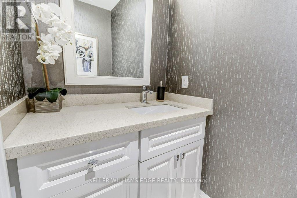 489 Willis Drive, Oakville, Ontario  L6L 4V6 - Photo 20 - W12340286