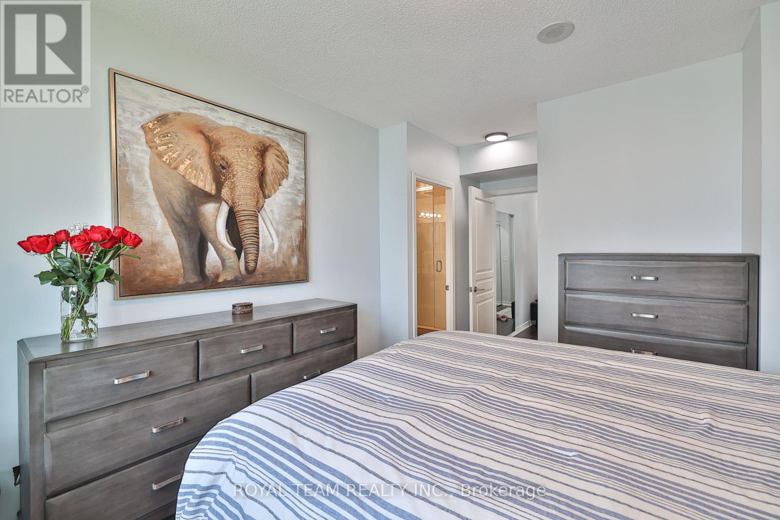 2504 - 2230 Lake Shore Boulevard W, Toronto, Ontario  M8V 0B2 - Photo 20 - W12340315