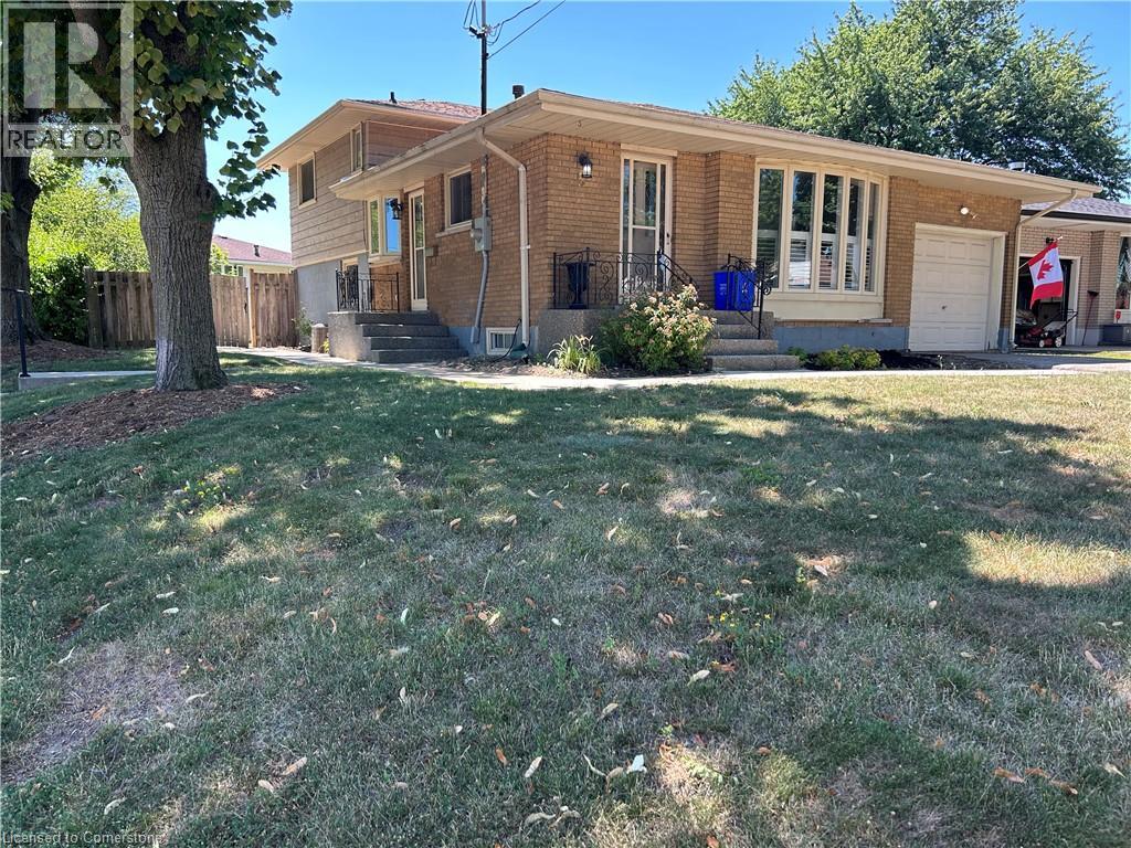 2 Melody Court, Hamilton, Ontario  L8V 2M4 - Photo 3 - 40759129
