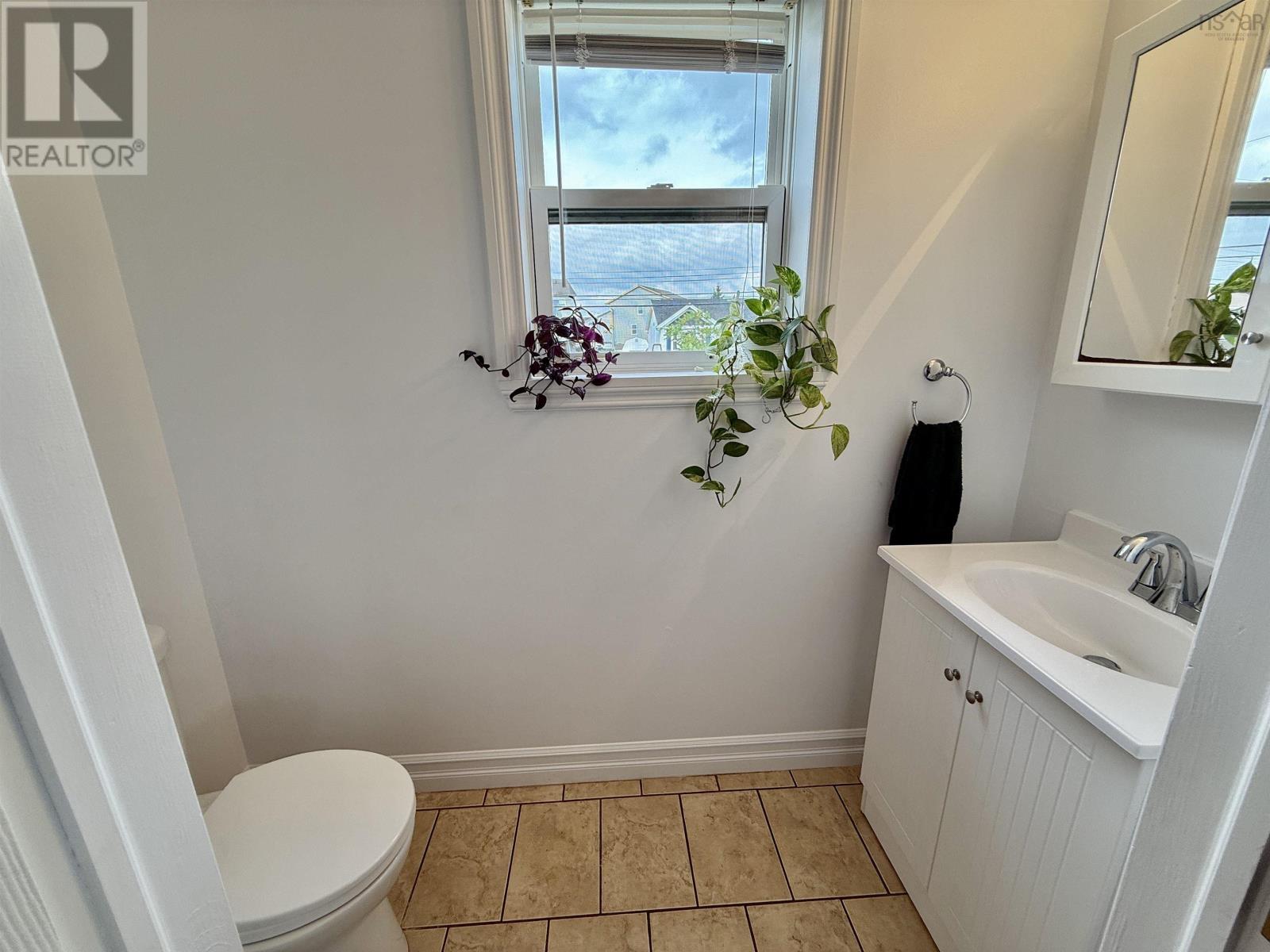 1 Kohar Court, Eastern Passage, Nova Scotia  B3G 1N6 - Photo 12 - 202520028