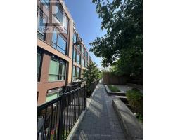 323 - 639 Lawrence Avenue W, Toronto (Englemount-Lawrence), Ca