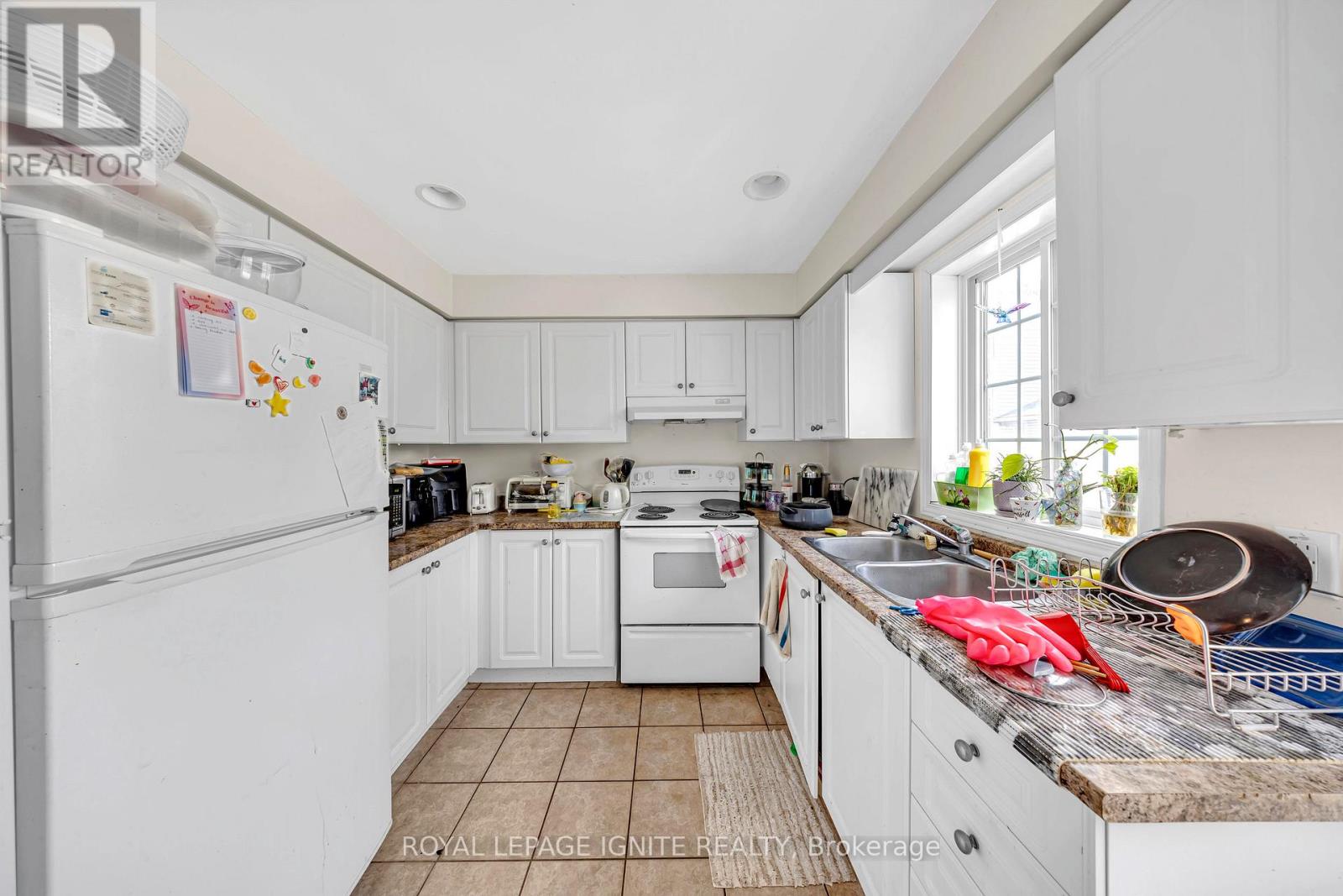 Property at 327 SPRUCE STREET image 5
