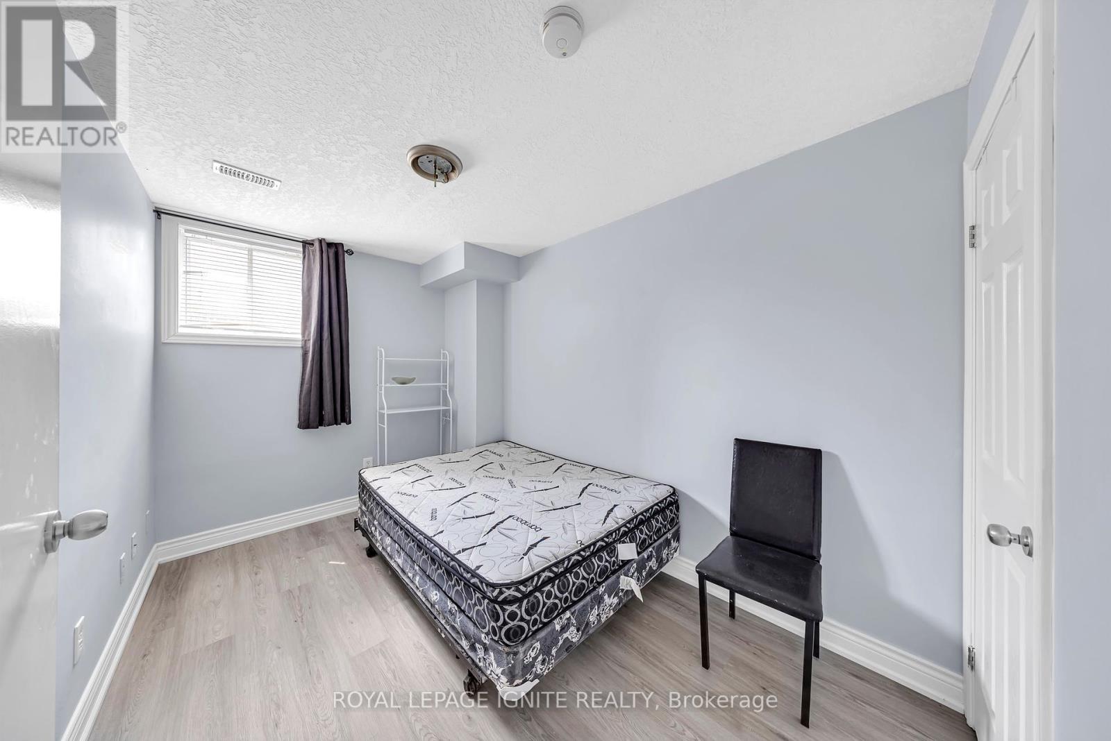327 Spruce Street, Waterloo, Ontario  N2L 3M6 - Photo 30 - X12337474