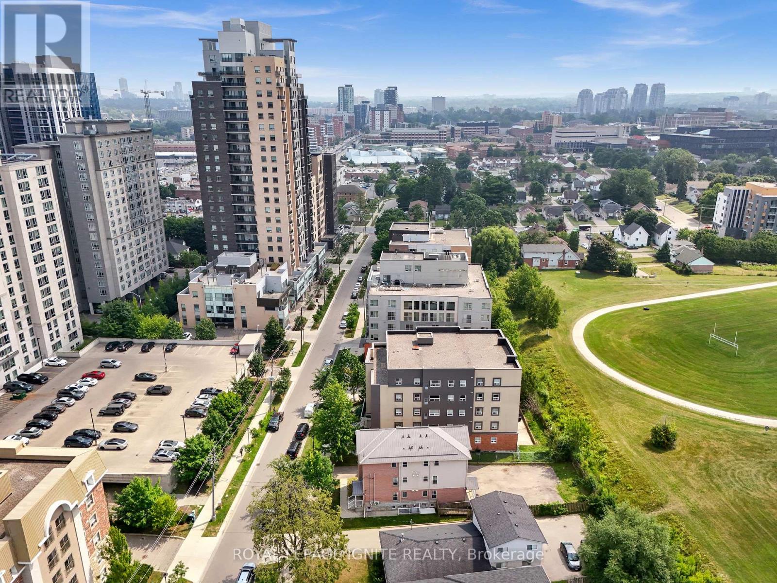 327 Spruce Street, Waterloo, Ontario  N2L 3M6 - Photo 40 - X12337474