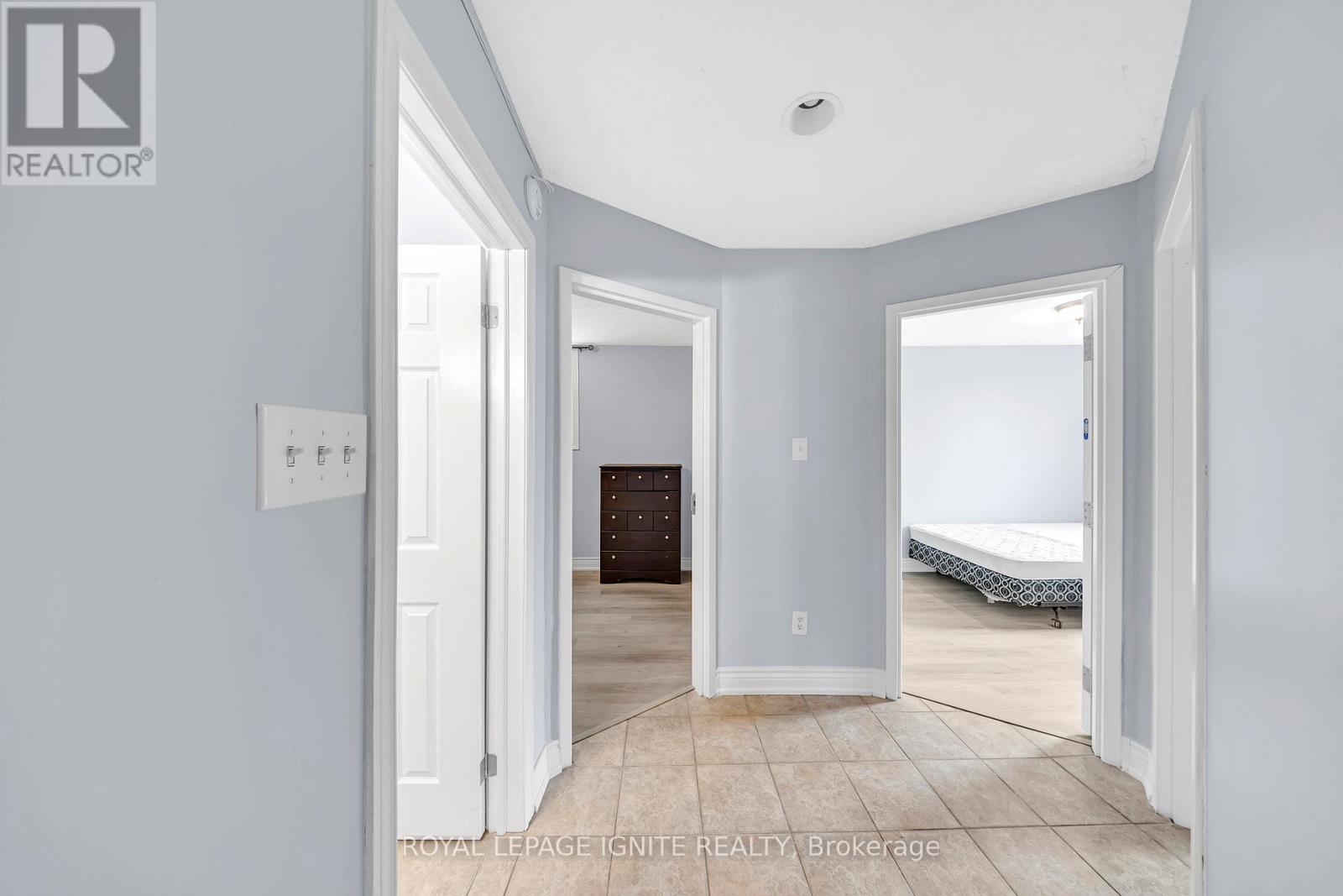 327 Spruce Street, Waterloo, Ontario  N2L 3M6 - Photo 26 - X12337474