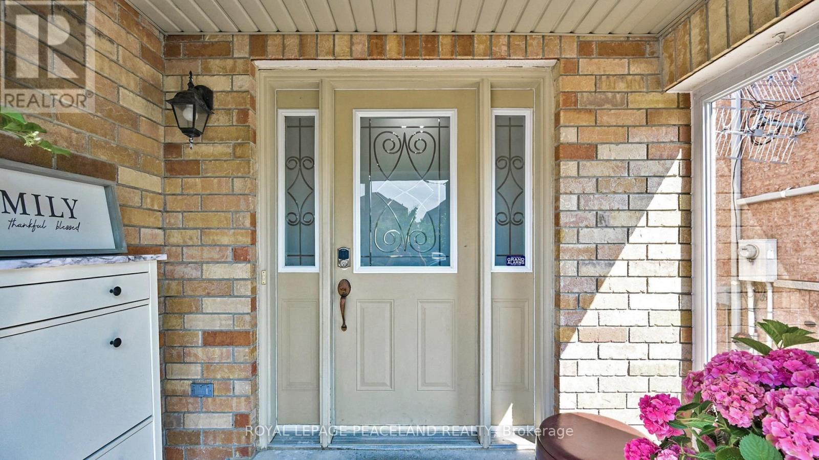 Property at 16 LEALINDS ROAD image 4
