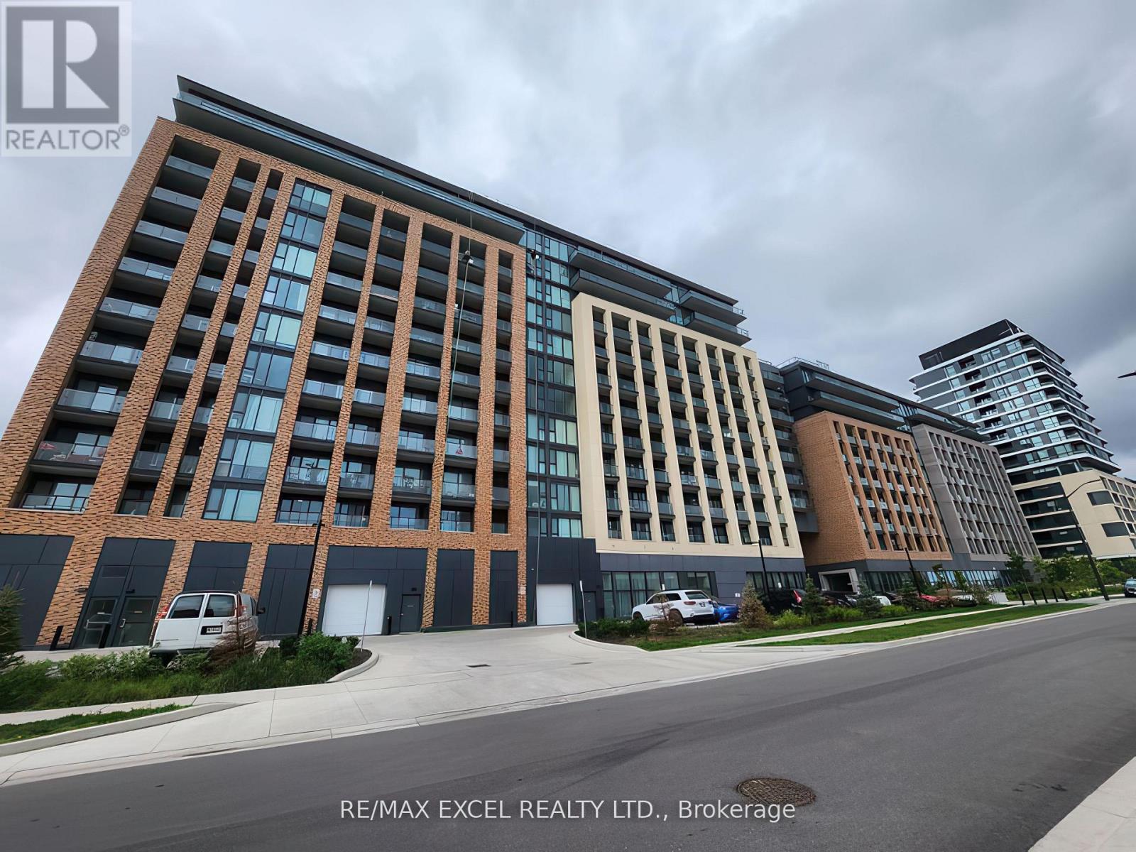 524 - 100 EAGLE ROCK WAY, Vaughan, Ontario