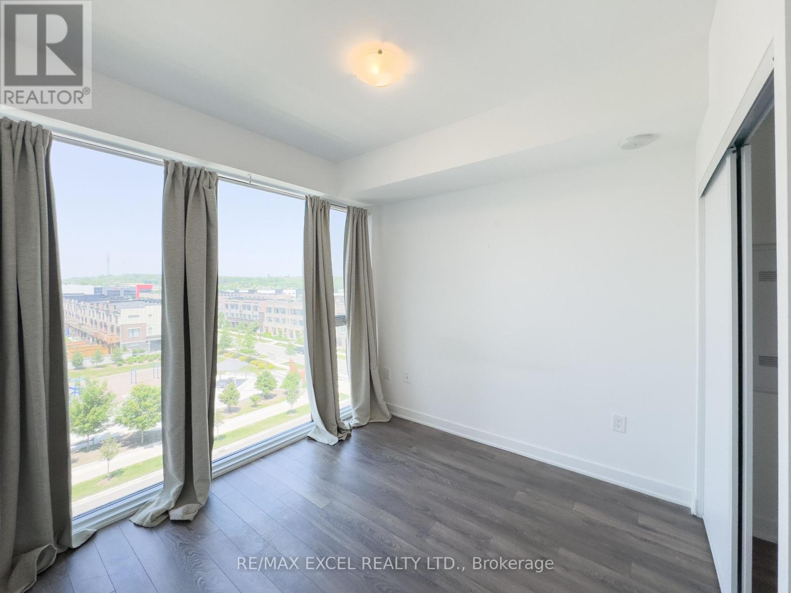 524 - 100 Eagle Rock Way, Vaughan, Ontario  L6A 5A7 - Photo 8 - N12340378