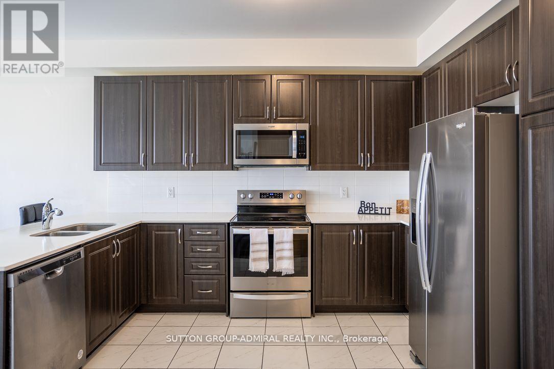 2207 Lozenby Street, Innisfil, Ontario  L9S 0M9 - Photo 6 - N12340436