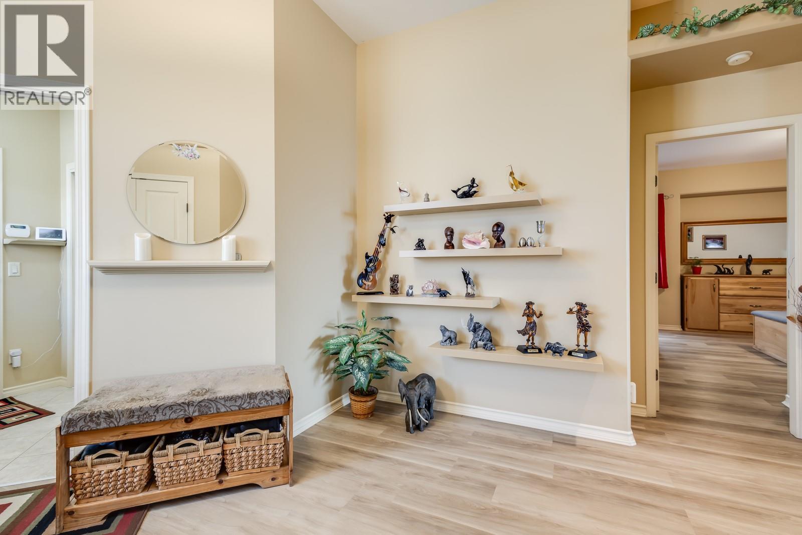 Property at 5046 South Ridge Drive image 3